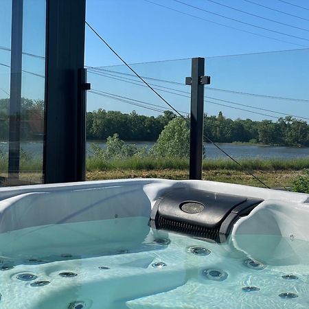 Jacuzzi Et Vue Sur Loire - Maison D'Hotes L'Odyssee La Chapelle-sur-Loire Ngoại thất bức ảnh